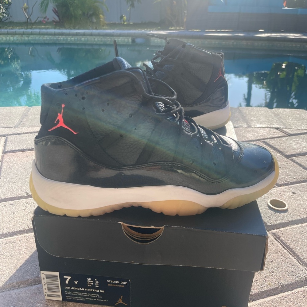 Jordan Retro 11 Black and Red Sneakers